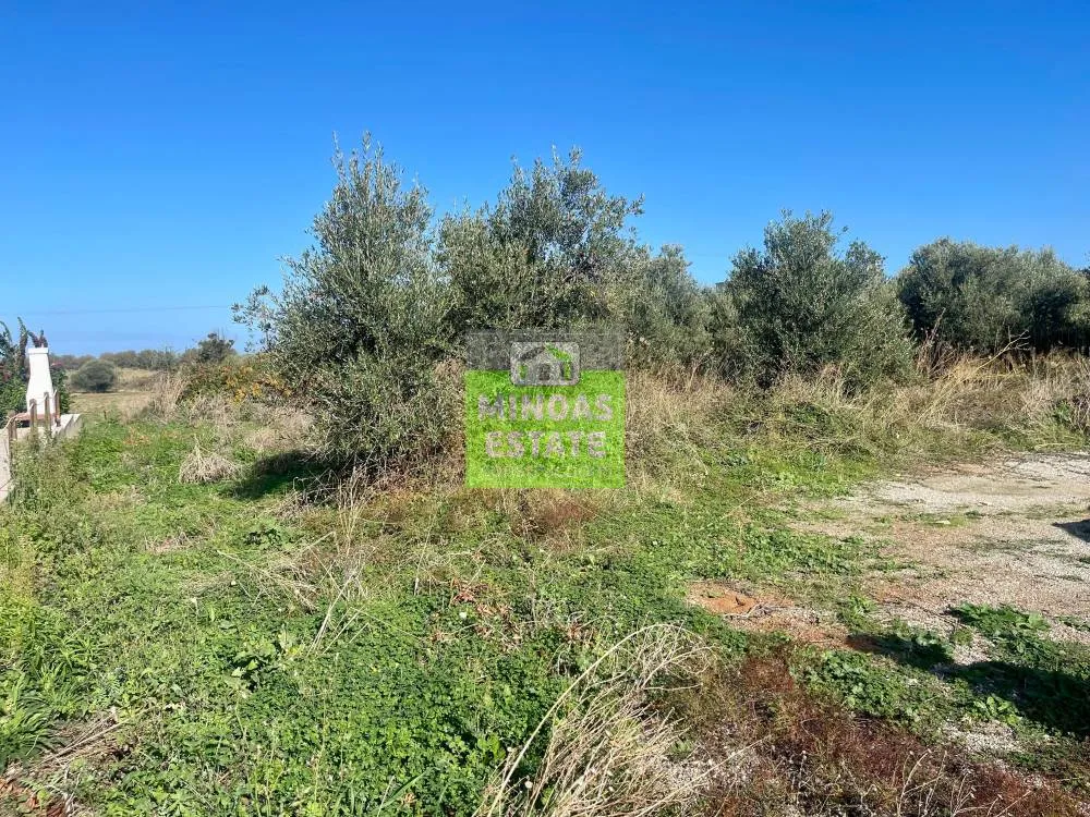 Aed - Corner Plot with Sea View in Tavronitis
