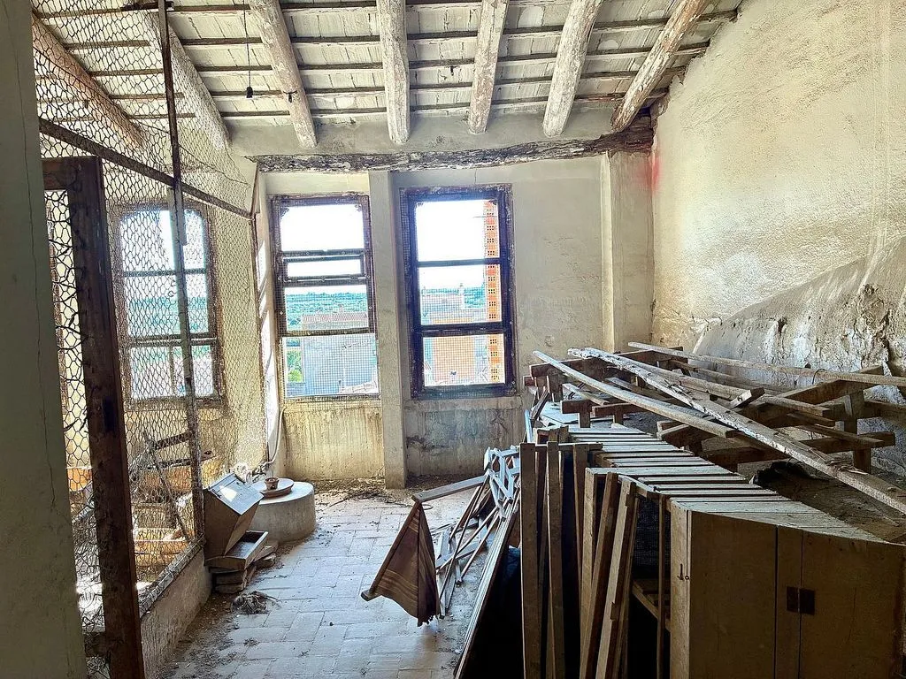 other_room