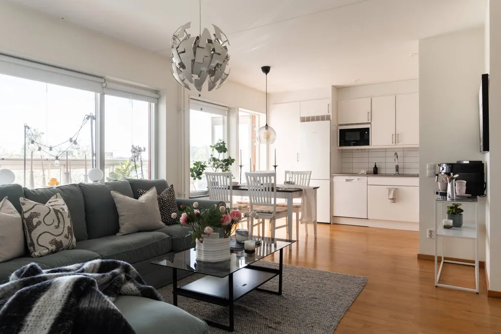 Séjour - Apartment with Balcony in Västerås