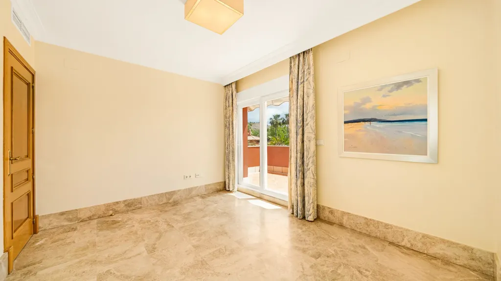 Entrée - Semi-Detached Villa with Pool in Santa Clara