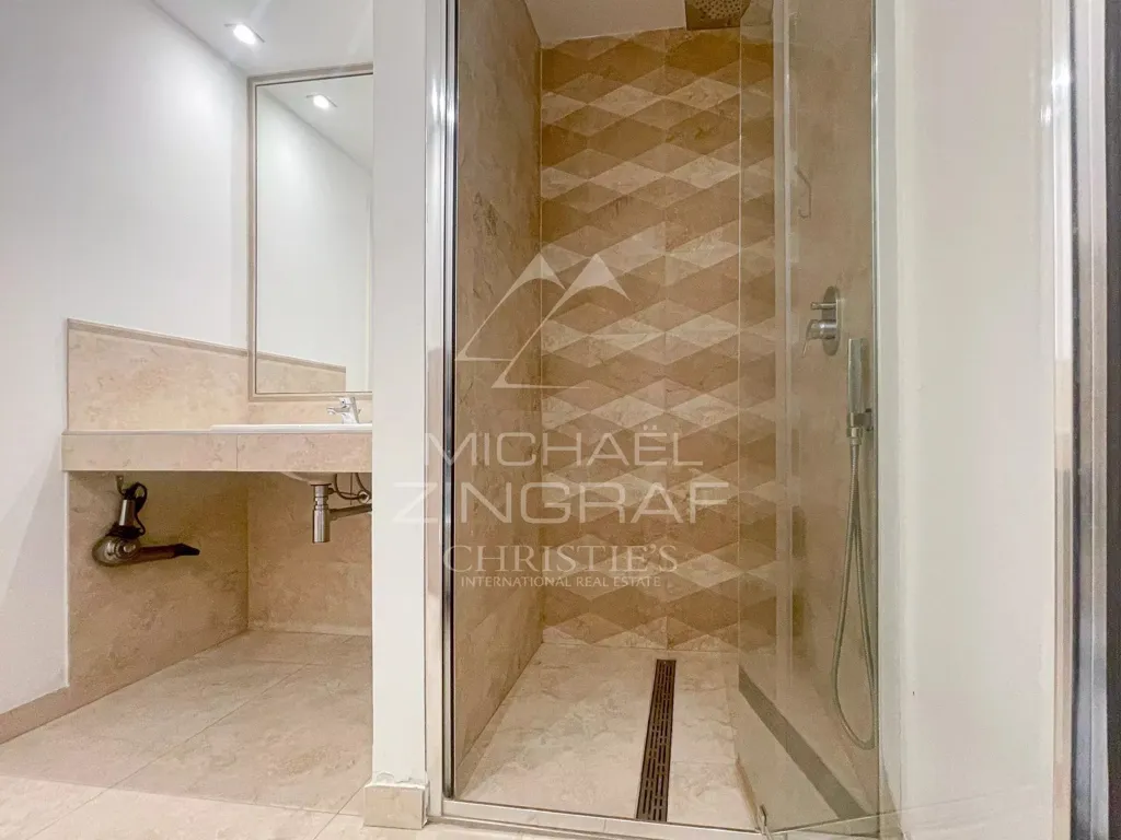 Salles de bain - Appartement T3 Rénové au Centre de Cannes