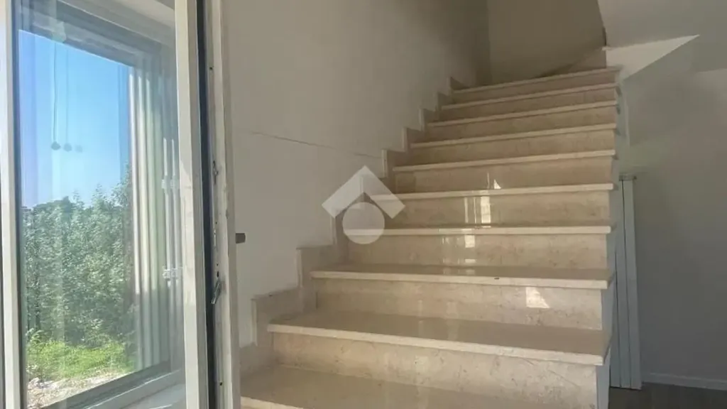 Stanze - Casa indipendente con terrazzo panoramico a San Nicola Manfredi
