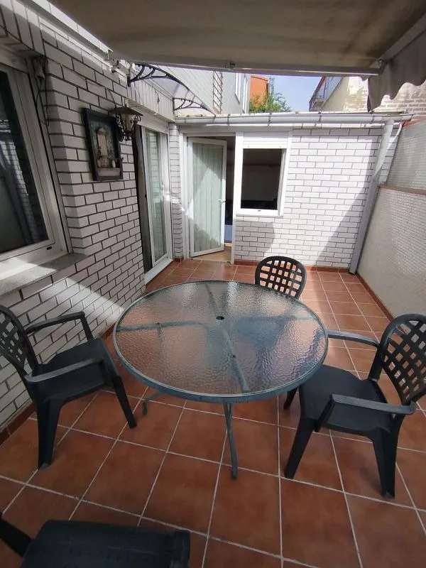 Terrasse - 3-Bedroom Flat with Terrace in Navatejera