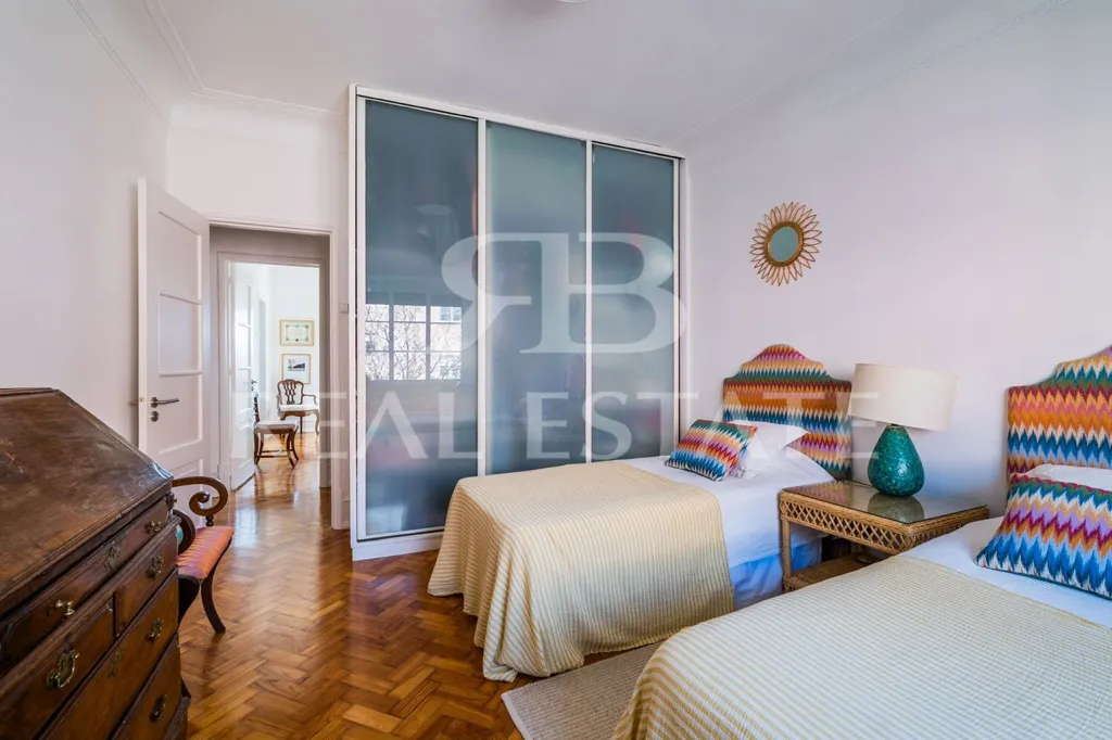Bedrooms - Renovated Apartment with River View in Restelo