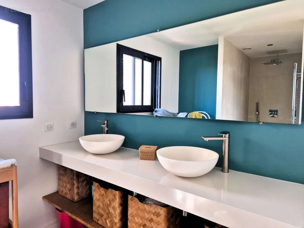 Vannitoad - Modern Villa with Garden near Frontignan-Plage