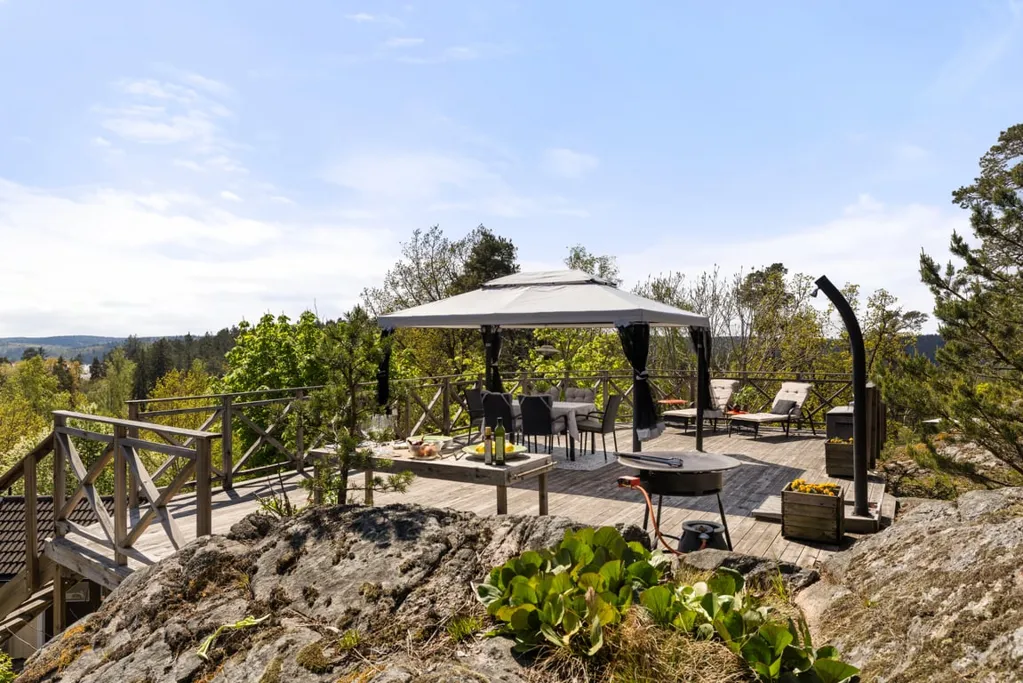 Terrasse - Villa with Mountain Terrace View in Tyresö Brevik