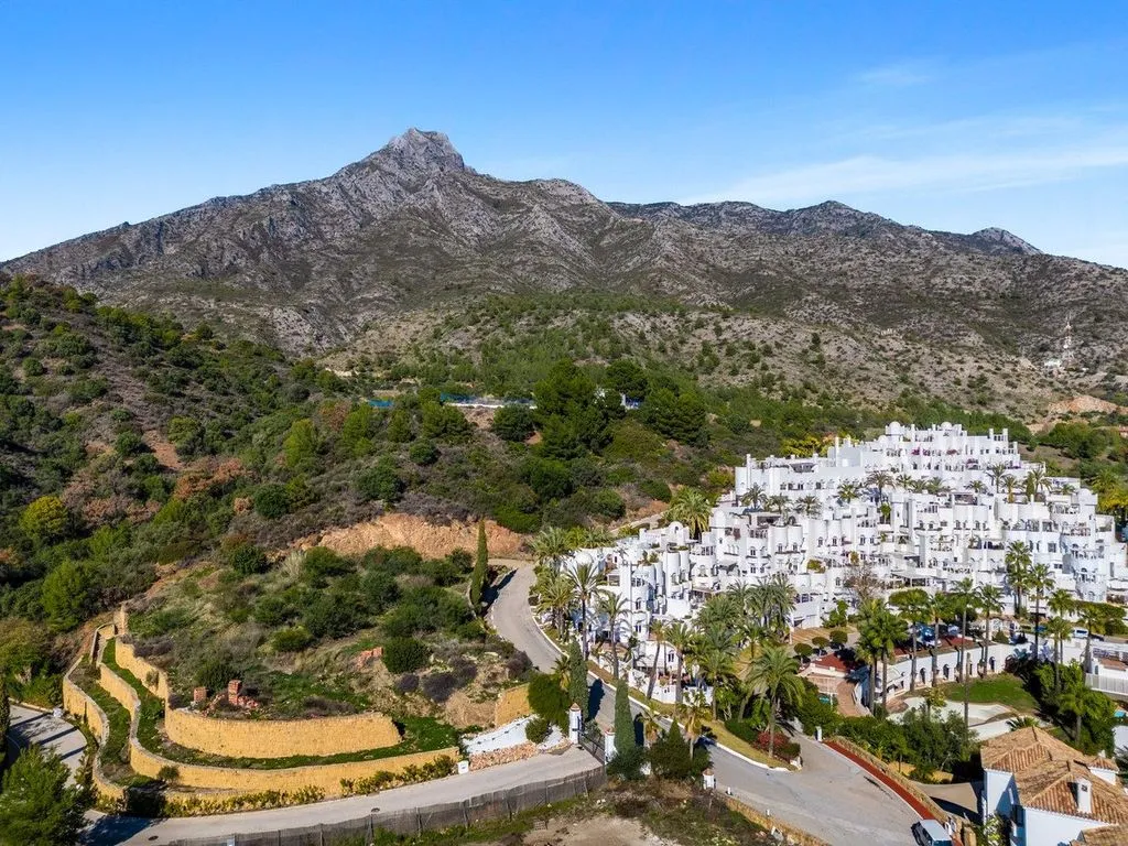 Exterior - Luxury Townhouse with Sea View in Marbella
