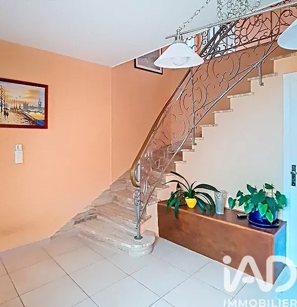 Toad - Family Villa with Pool in Guenin