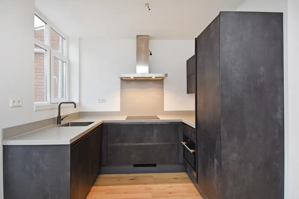 Cuisine - Renovated Apartment with Balcony in Rotterdam