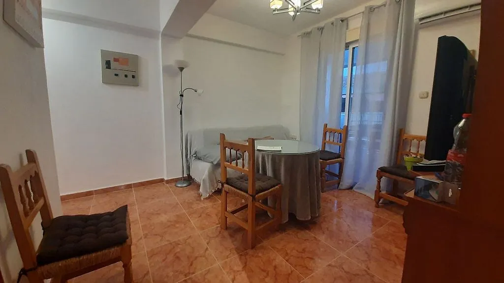 Salle à manger - Furnished Flat with Balcony in Zaidín