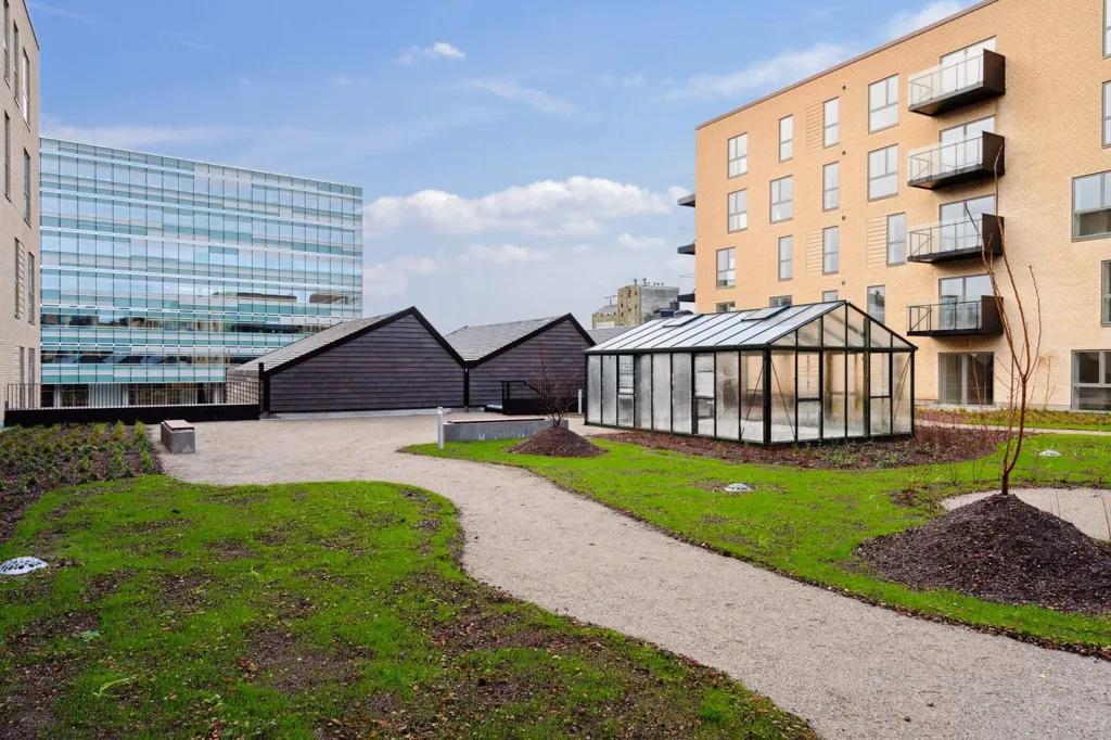 Aed - 3-Room Apartment with Waterfront in Odense C