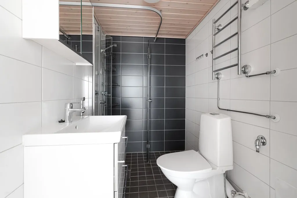 Bagni - Apartment with Balcony in Kumpula, Helsinki