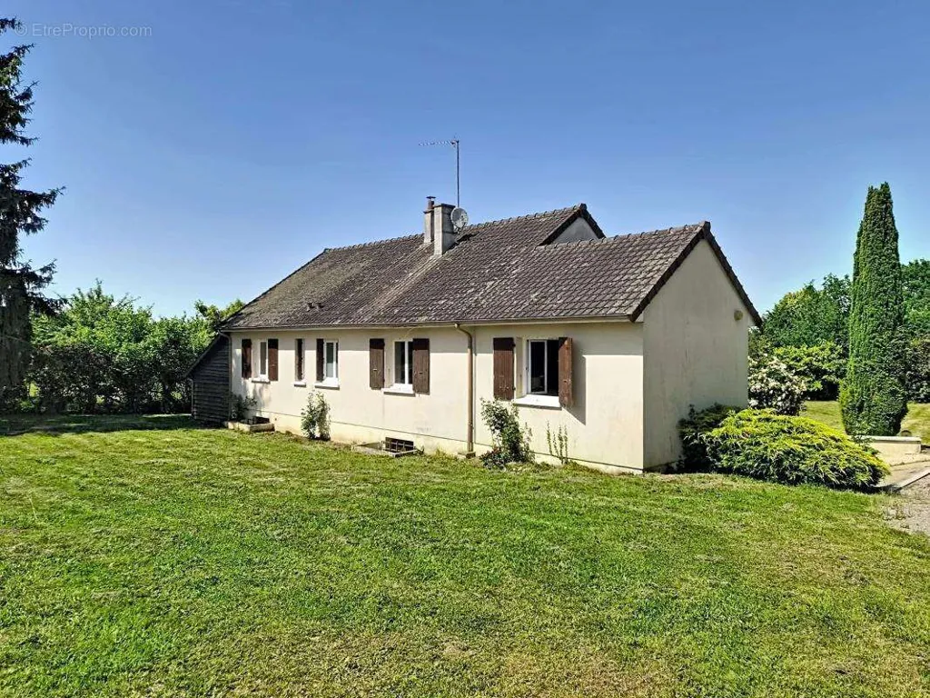 Maison 4 pièces à Briantes