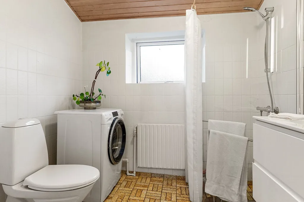 4-toaline maja asukohas Aakirkeby