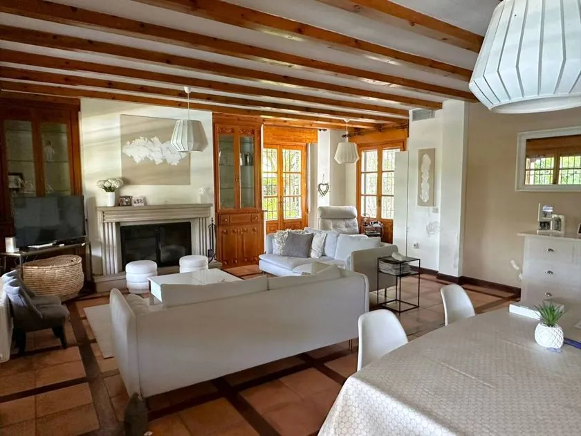 Séjour - Chalet with Pool in Luxury Urbanisation, Albacete