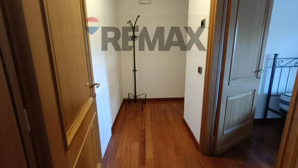 hallway_entrance