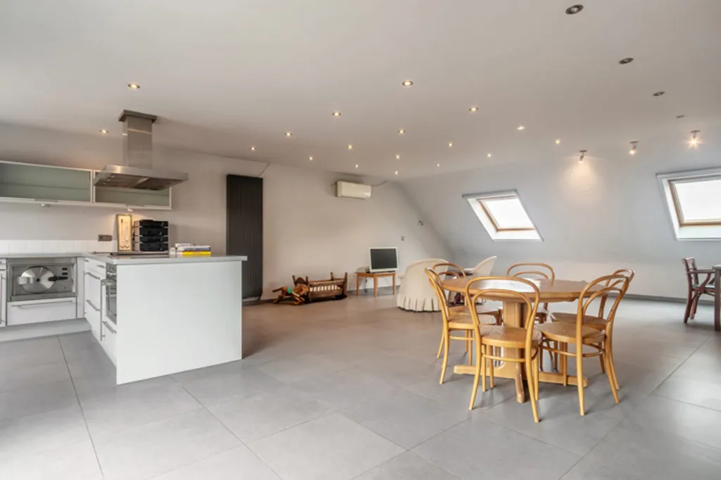 Sala da pranzo - Light-Filled Apartment with Terrace in Diest