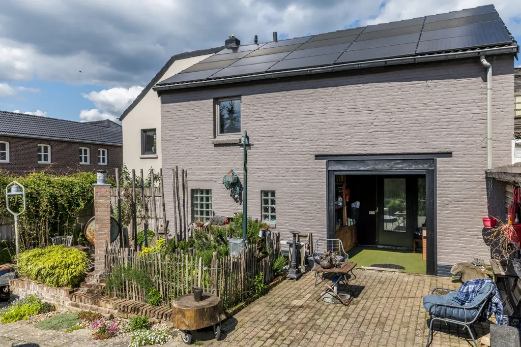 7-toaline maja asukohas Merkelbeek