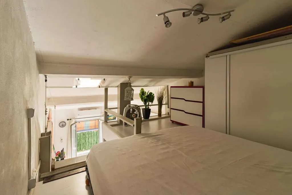Chambres - Studio avec Mezzanine près du Port de Nice