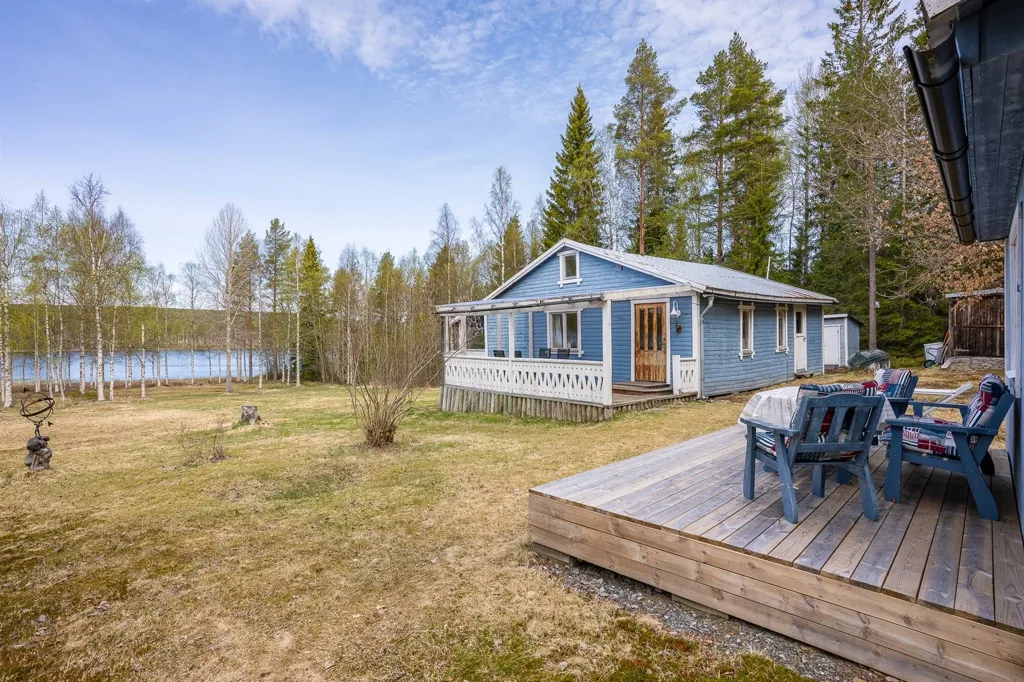 Villa with Lake View near Umeå