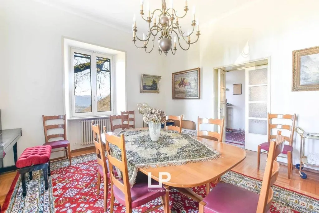 Salle à manger - Luxury Villa with Lake Views in Cittiglio