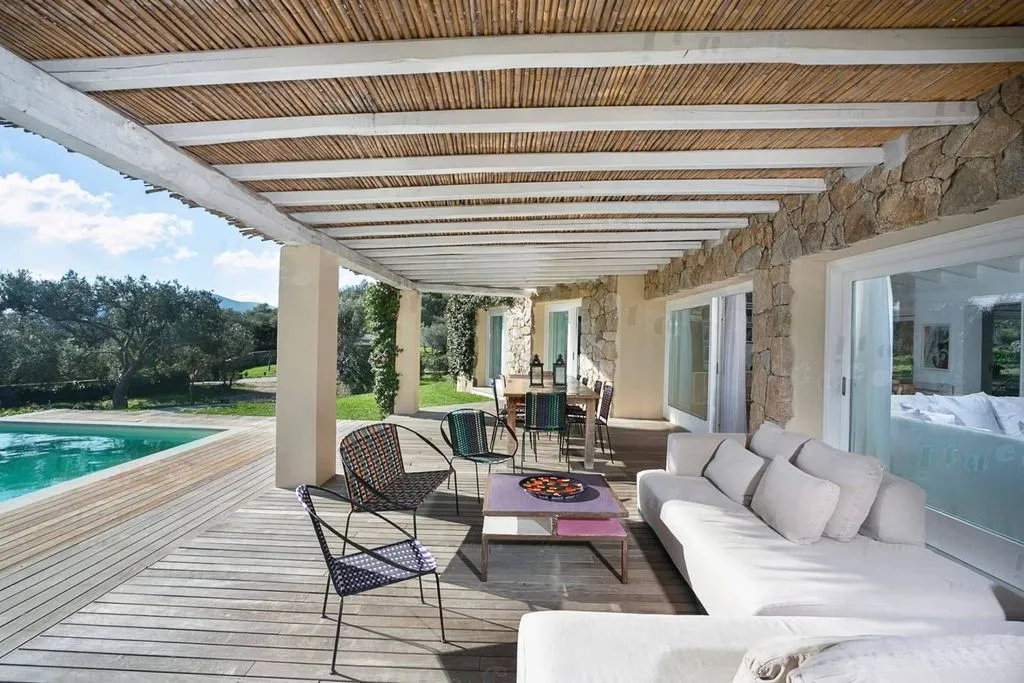 Bassein - Luxury Villa with Pool in Cugnana Verde, Sardinia