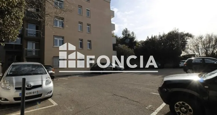 Studio avec Parking à Nîmes, Proche Faculté