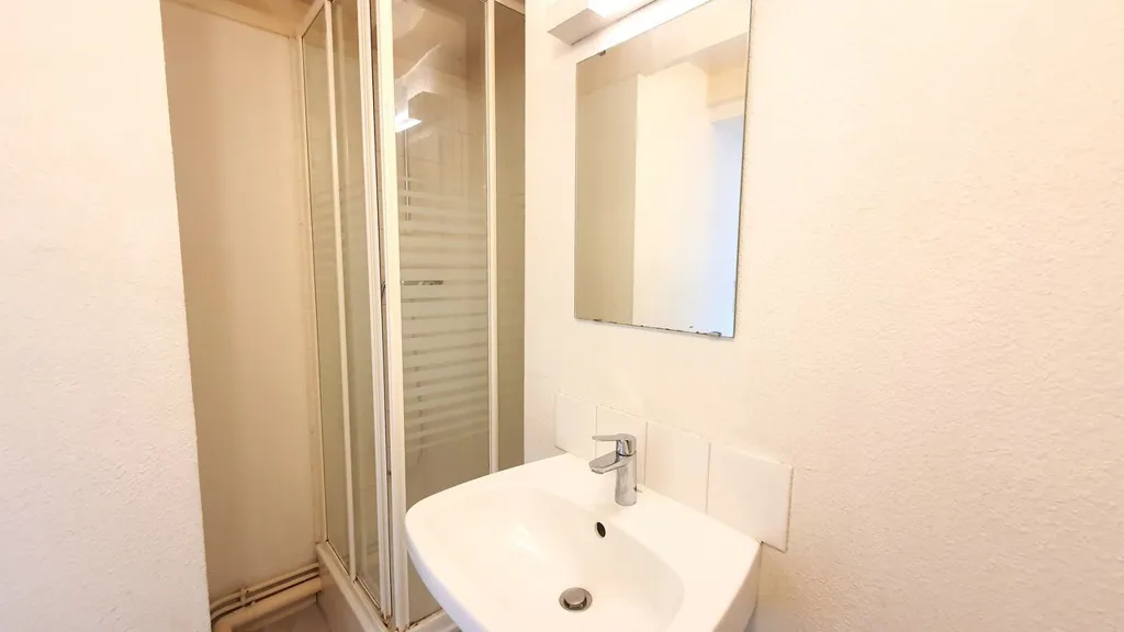 Salles de bain - Studio Duplex avec Orientation Sud à Rennes