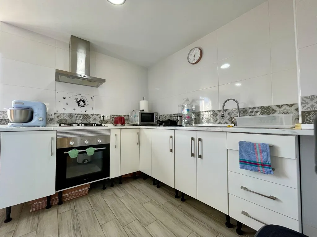 Köök - Reformed Flat with Balcony in La Ardila