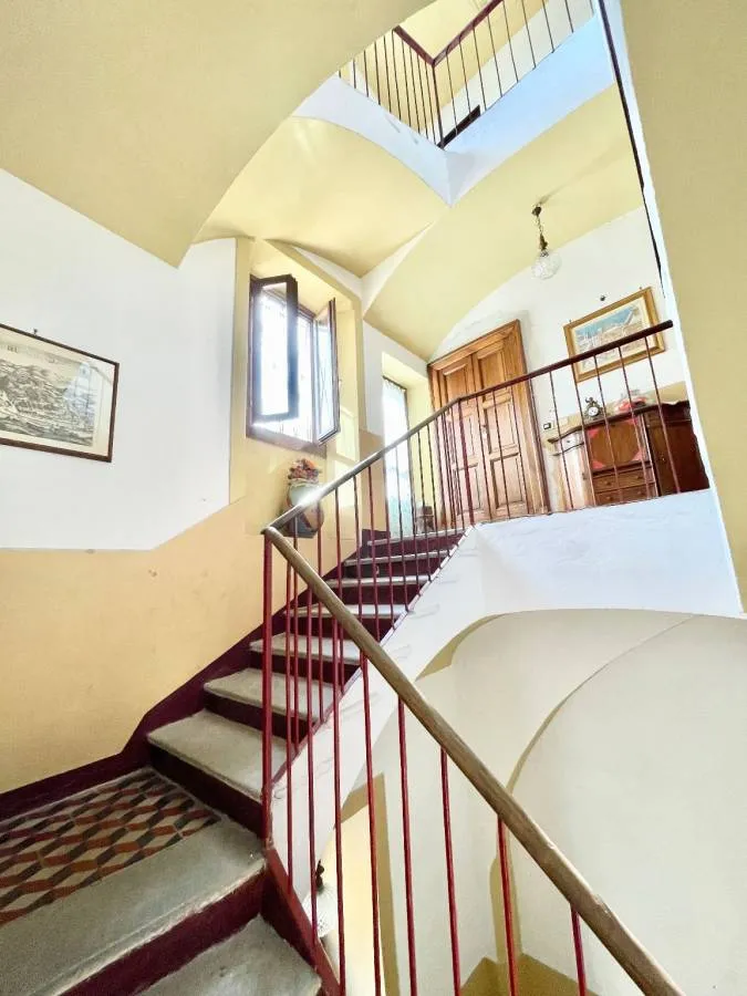 Pièces - Apartment with Balcony in Dogliani Centre