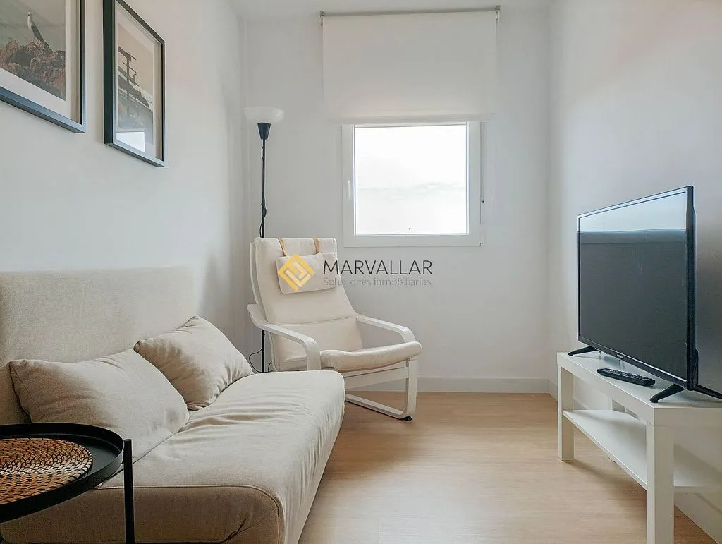 Séjour - Modern Flat with University Proximity in Los Castros