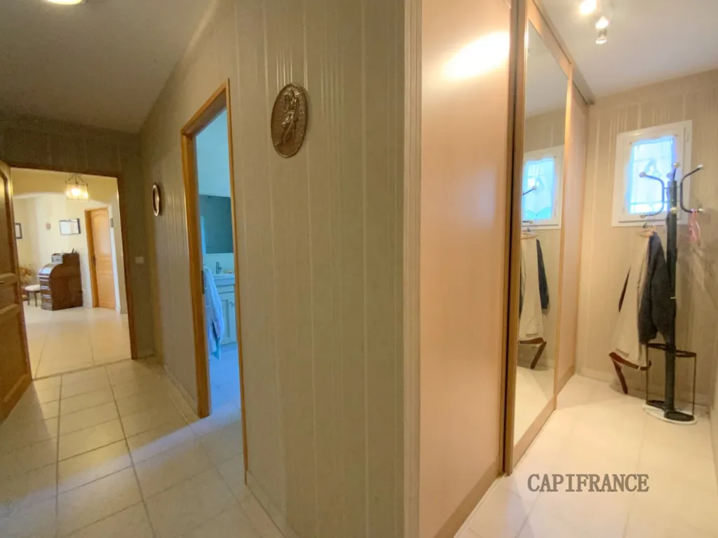 Ingresso - Villa with Pool and View in Oraison