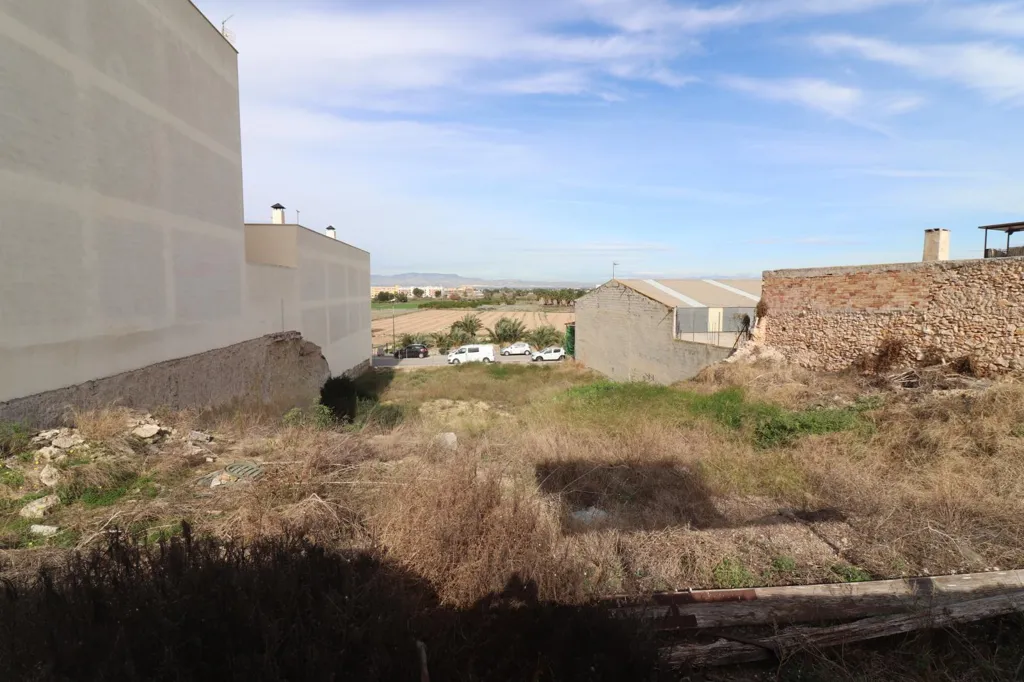 Aed - Commercial Plot with Views in Benijófar