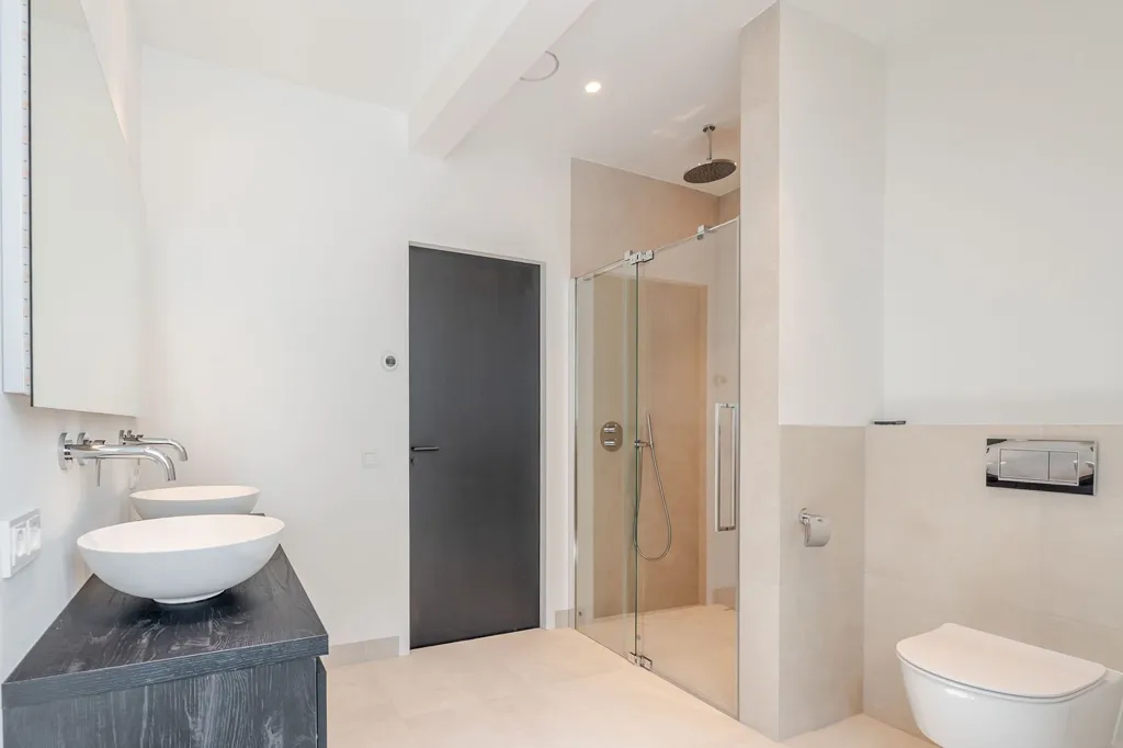 Vannitoad - Renovated Villa with Private Terrace in Breda