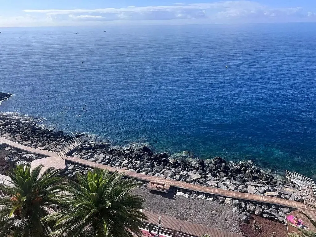 Seafront Apartment with Pool in Tabaiba