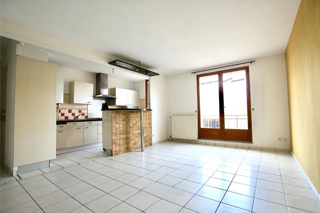 Köök - Duplex Flat with West Terrace in Mions Centre