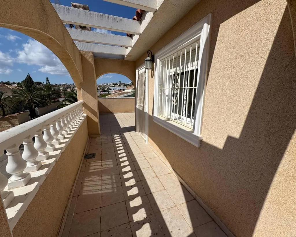 Rõdu - Seven-Bedroom Villa with Pool in Ciudad Quesada