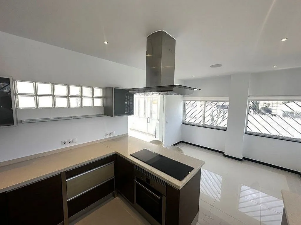 Köök - Fully Renovated Villa with Pool in Ciudad Quesada