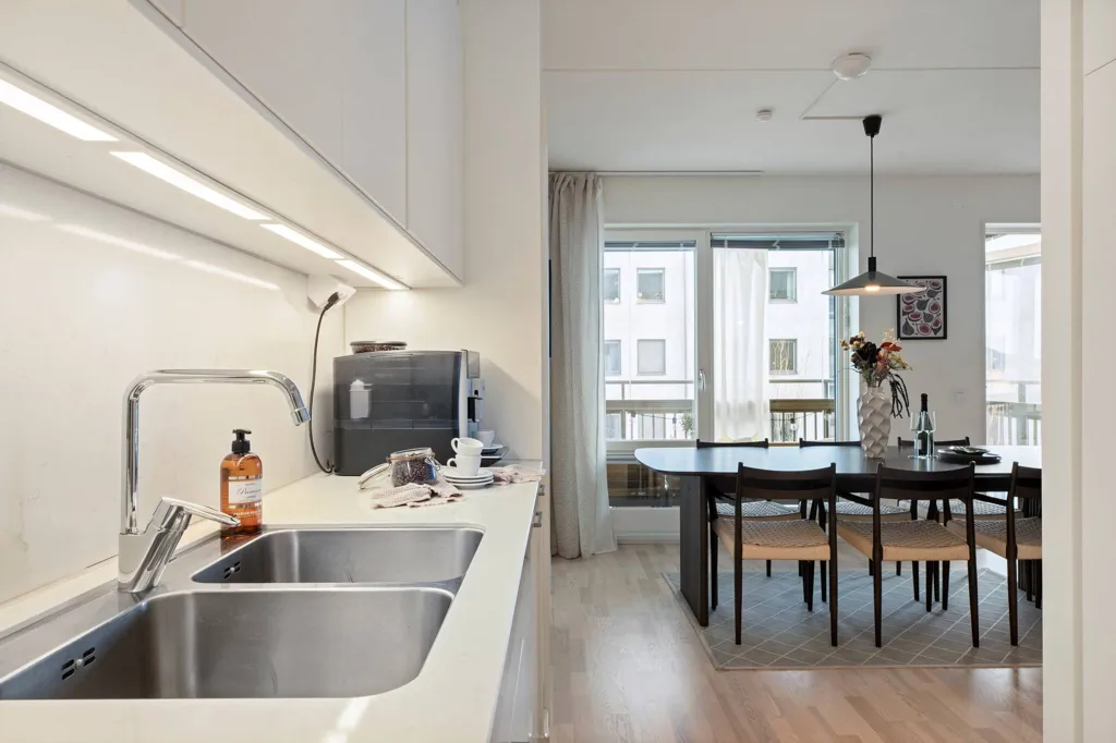 Köök - Modern Apartment with Balcony in Uppsala