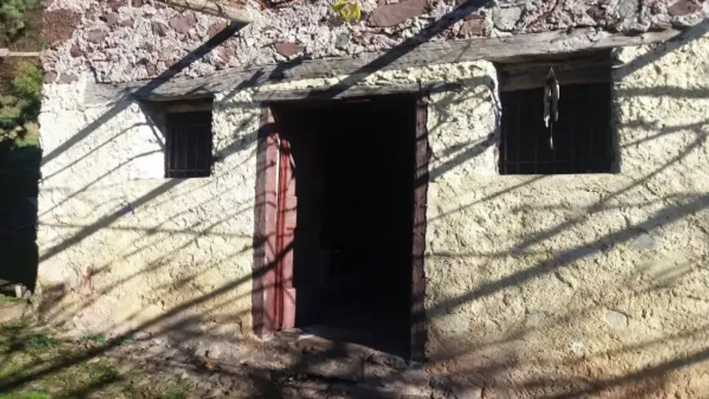 Välivaade - Rustic Property with Water Source in Vestone