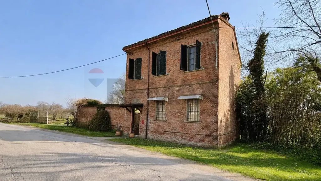 Esterno - Rustico storico con piscina a Cappella De' Picenardi