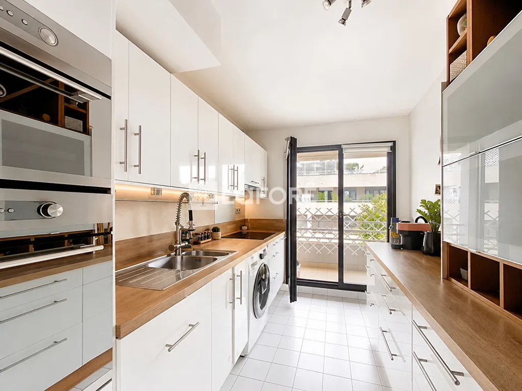 Cucina - 3-Bed Flat with Balcony in République, Suresnes