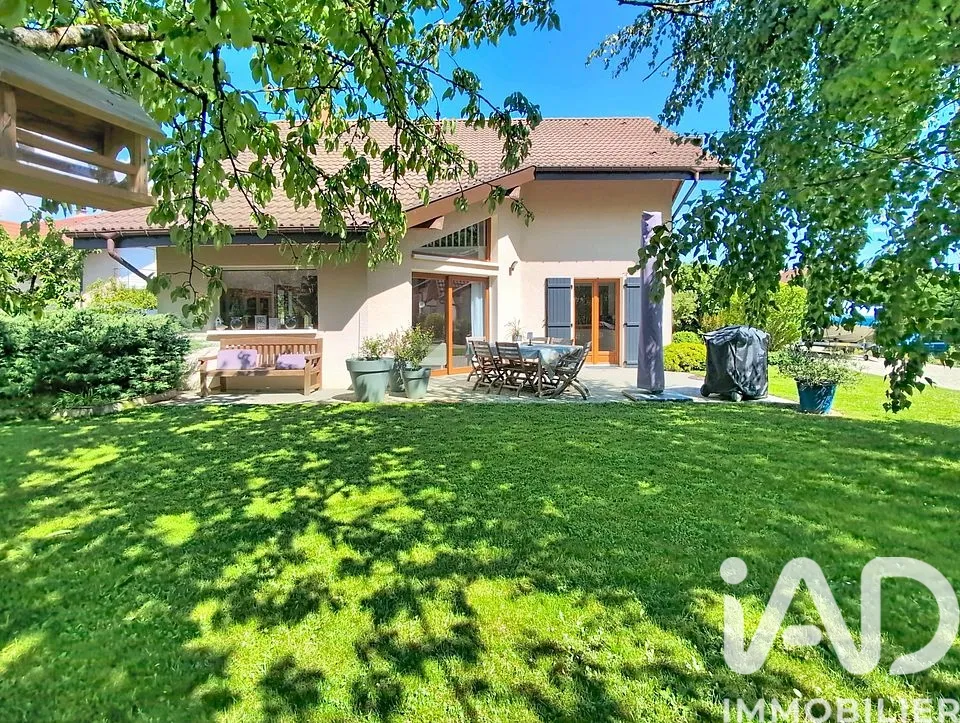 Aed - Renovated Villa with Spa in Valleiry