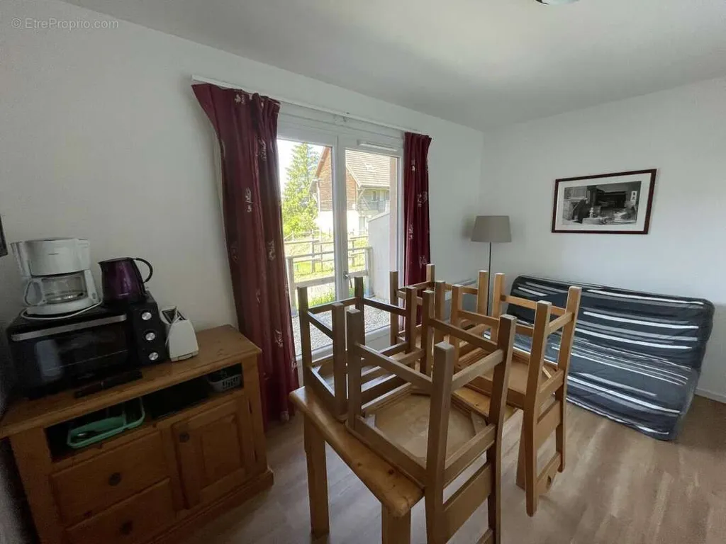 Bedrooms - Apartment with Balcony in Super Besse