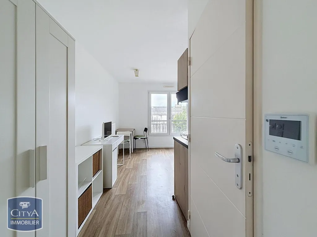 Entrée - Appartement Neuf avec Vue Dégagée à Lyon 7ème