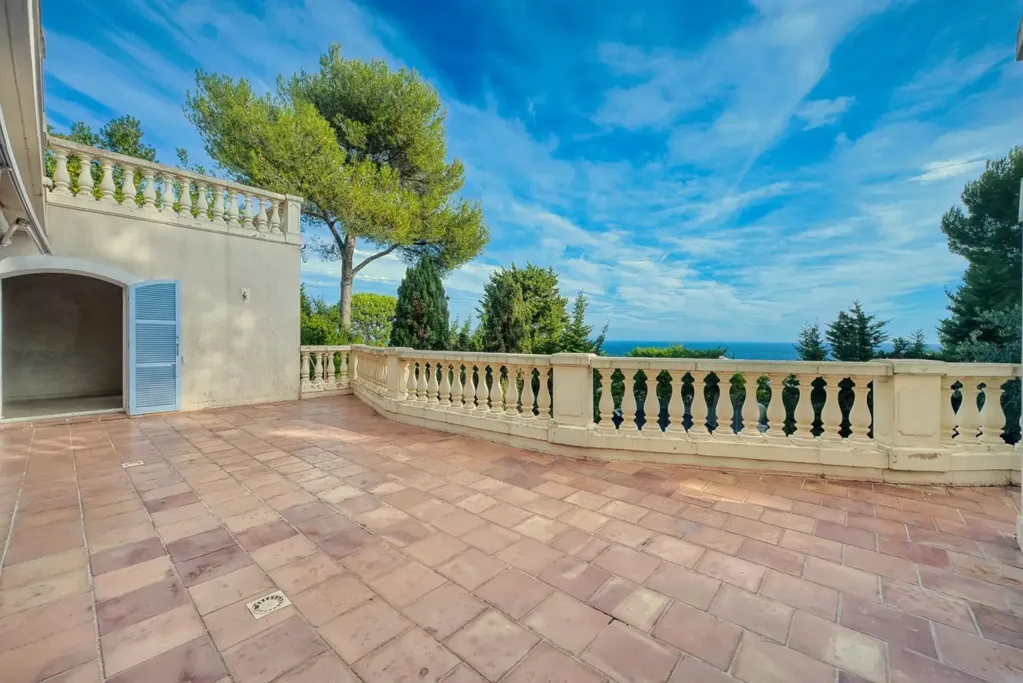 Terrazza - Provençal Villa with Sea Views in Cap Ferrat