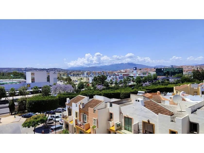 Rõdu - Spacious Apartment with Pool in Las Lagunas de Mijas