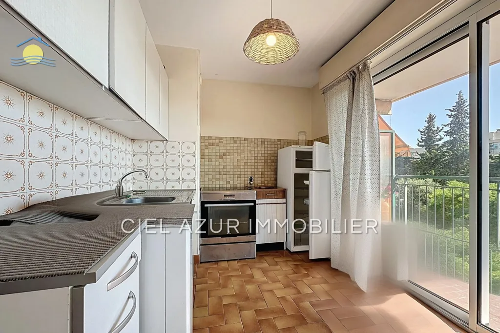Cuisine - Studio avec Terrasse à Antibes