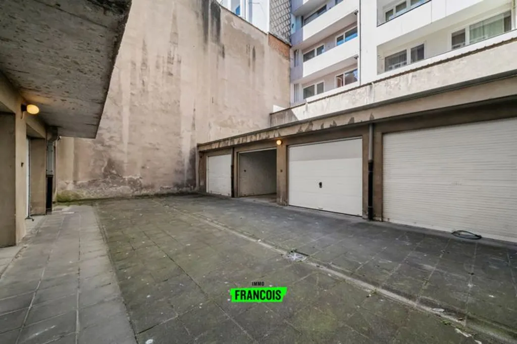 Garaaž - Apartment with Terrace in Central Ostend
