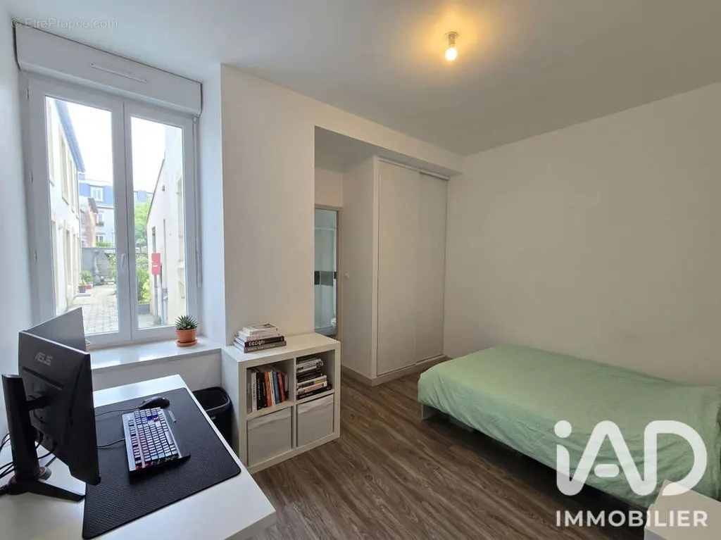 Magamistoad - Income-Generating Building in Brest's Saint-Martin